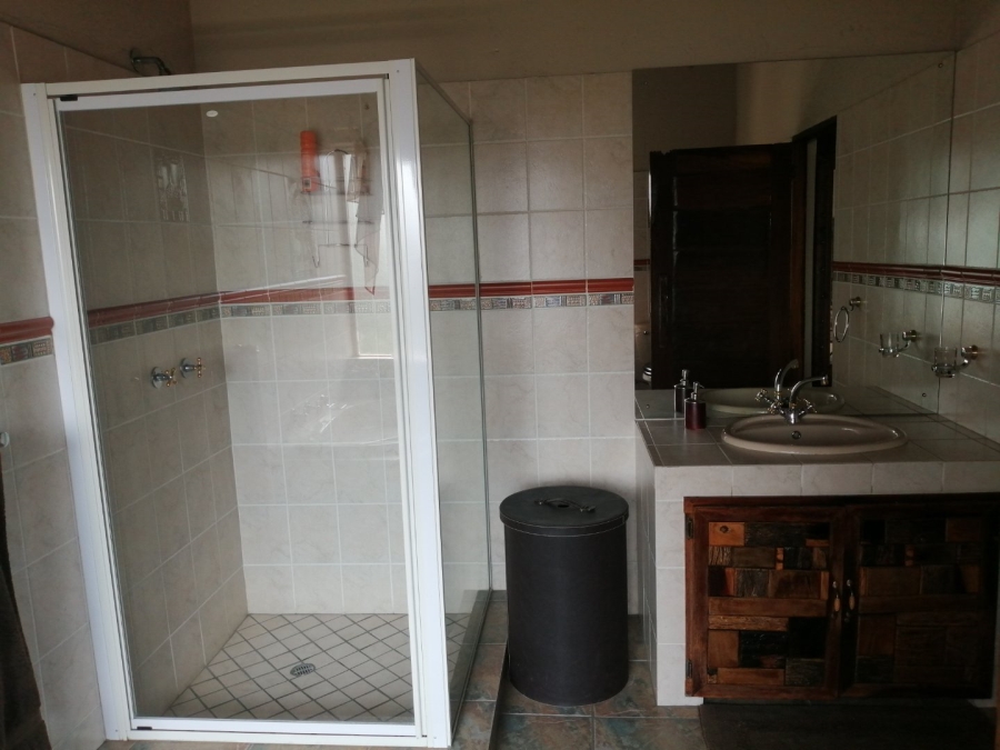 4 Bedroom Property for Sale in Boschenvaal River Front Lodges Free State